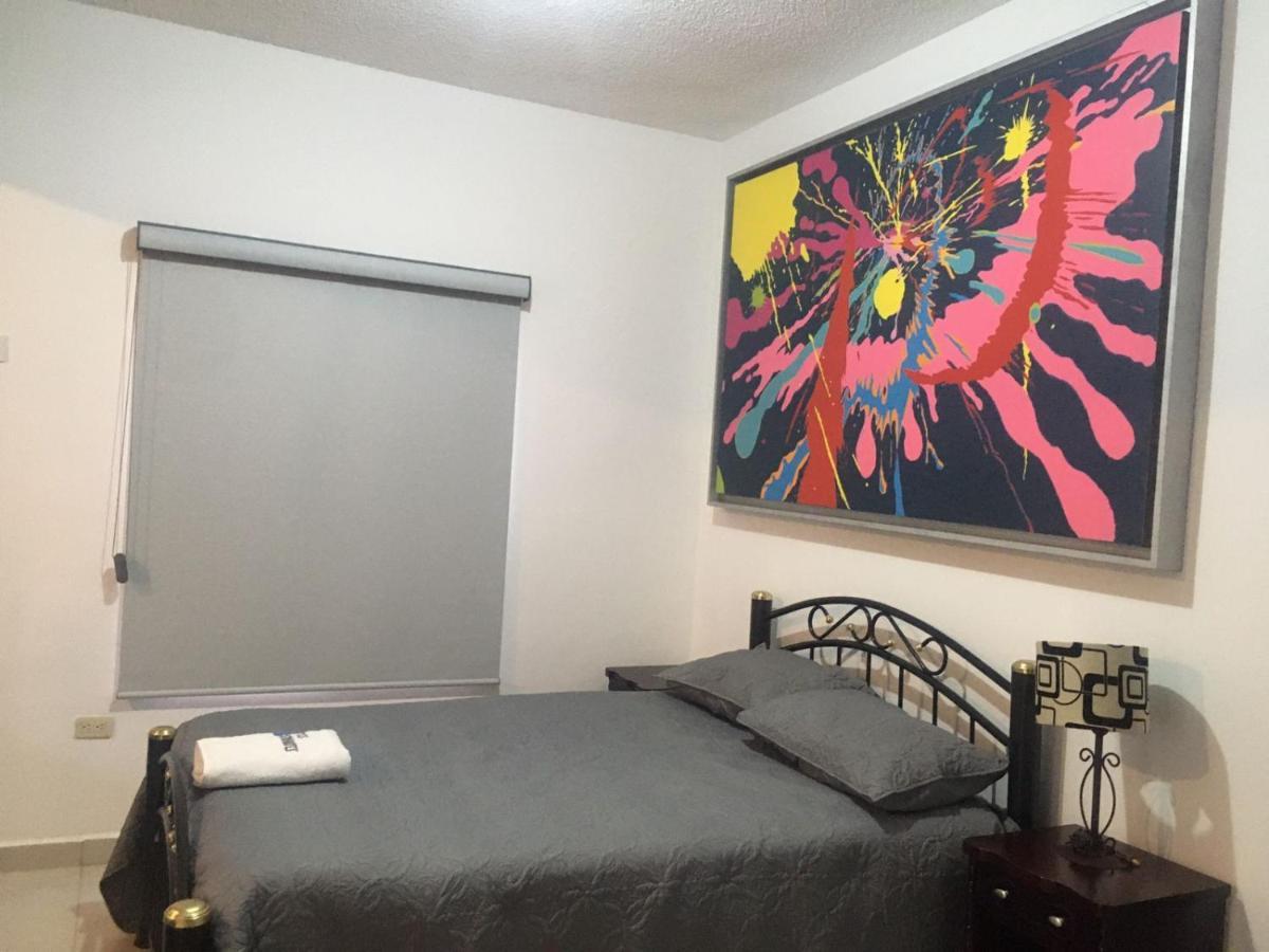 Suites Cervantes Chihuahua Exterior photo