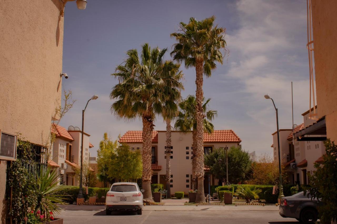Suites Cervantes Chihuahua Exterior photo