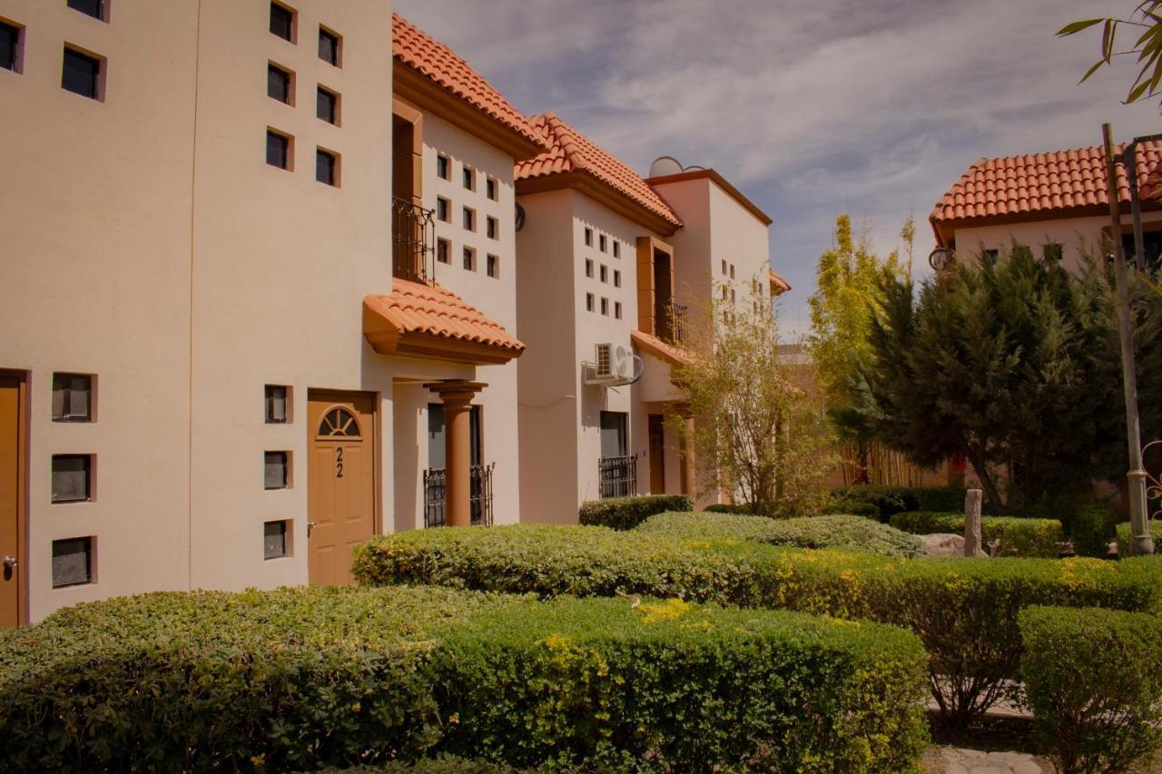 Suites Cervantes Chihuahua Exterior photo