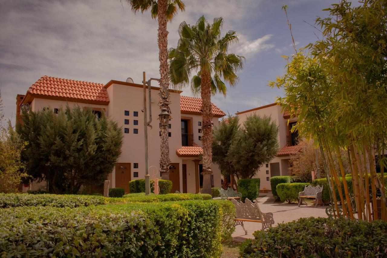 Suites Cervantes Chihuahua Exterior photo