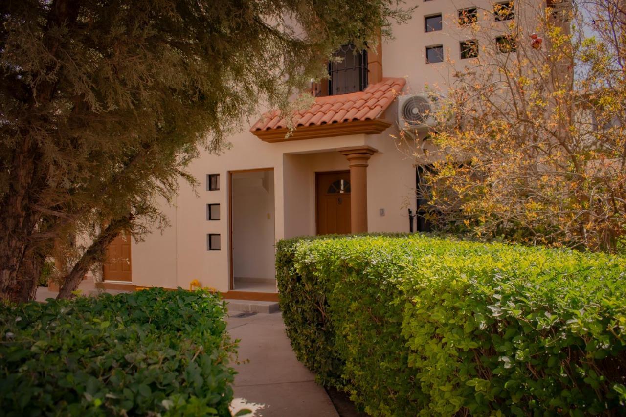 Suites Cervantes Chihuahua Exterior photo