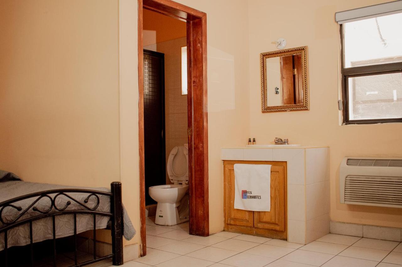 Suites Cervantes Chihuahua Exterior photo