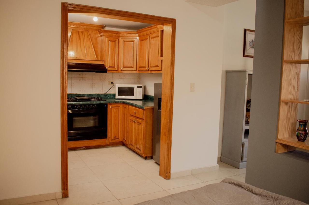 Suites Cervantes Chihuahua Exterior photo